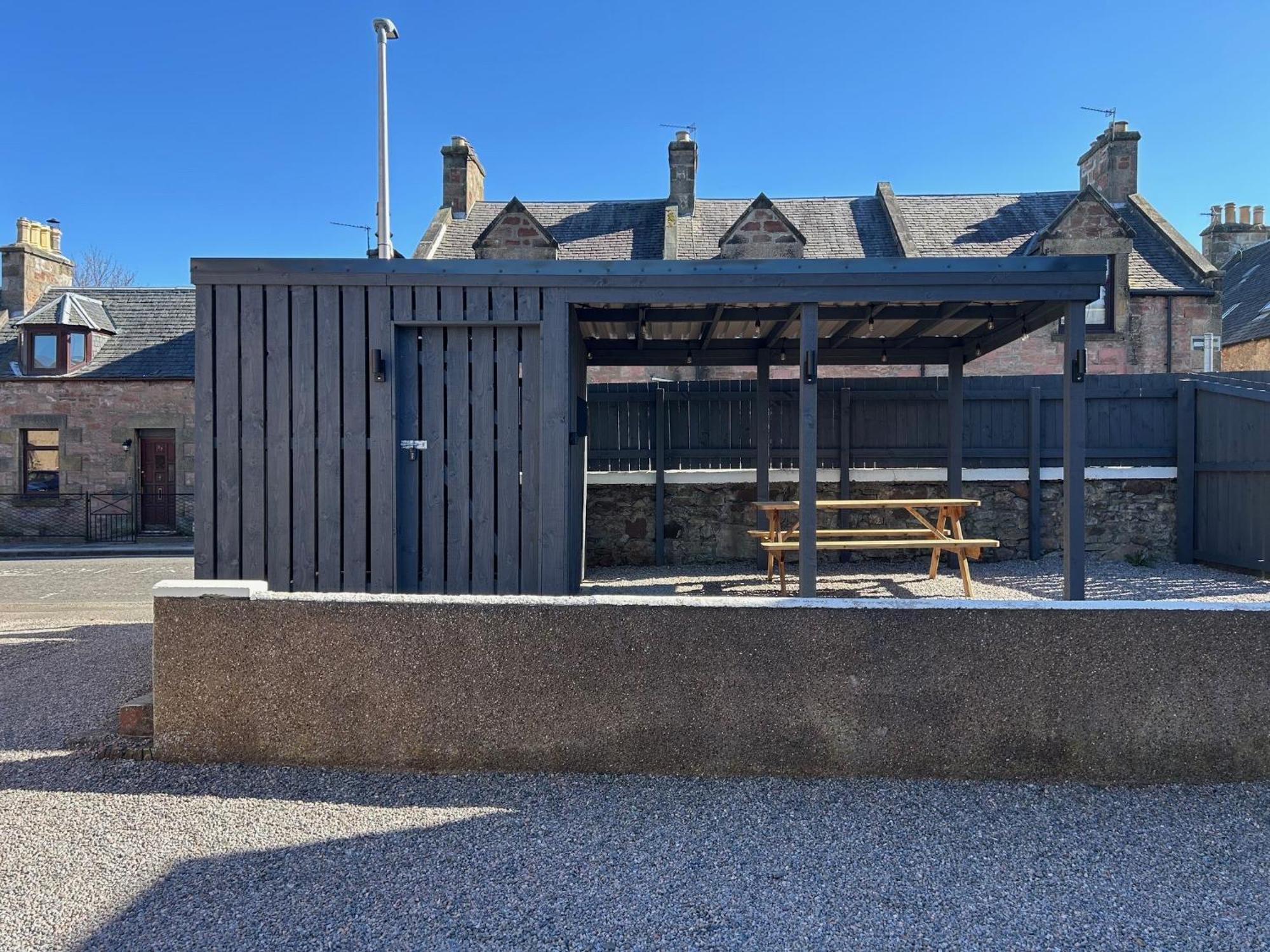 Winmar Guest house Inverness